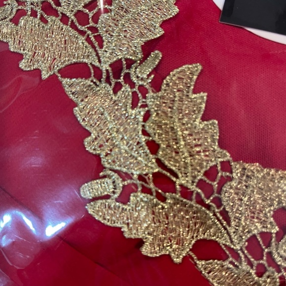 New! Sale 🎉Red chiffon Leaf Detail Trim Cinched Waist with Belt Angel Arms - Picture 9 of 9